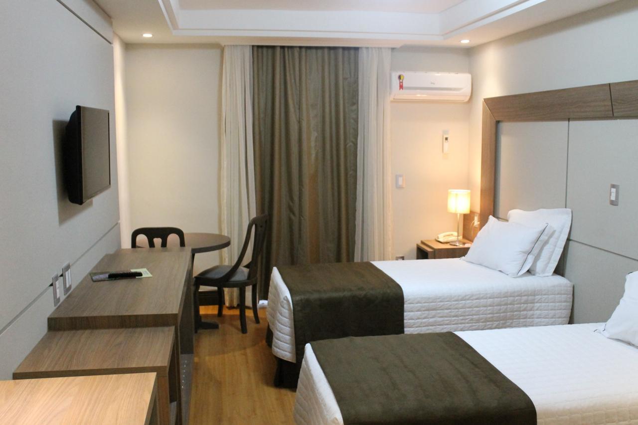 Recanto Hortênsias Hotel *
